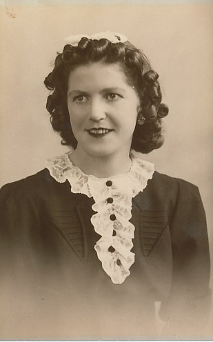 Dorothy M Staley (nee Evans)